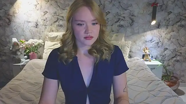 Snapshot of Aurora_Golden1 chatting on 07.11.26 Aurora Golden1 online show from 07.11.26