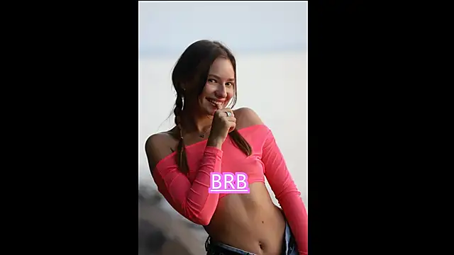 Snapshot of soffy__kisss chatting on 02.22.25 soffy kisss online show from 02.22.25