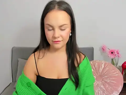 KendalNew online show from 12.18.24