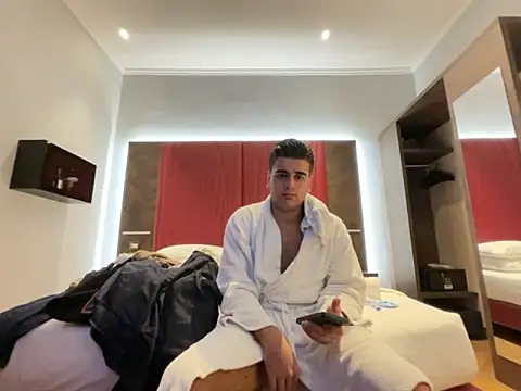 Snapshot of cubalibre02 chatting on 11.29.25 cubalibre02 online show from 11.29.25