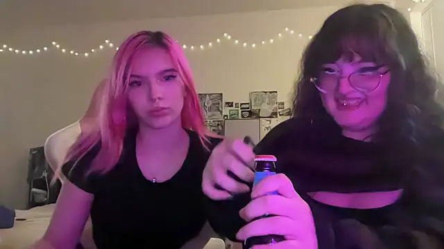 xKittyKat online show from 01.07.26