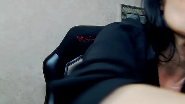 Snapshot of NicolleReyn chatting on 01.07.26 NicolleReyn online show from 01.07.26