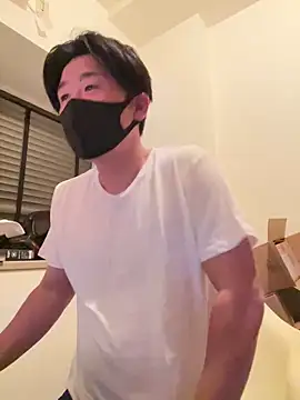 Snapshot of MTKIK chatting on 02.21.25 MTKIK online show from 02.21.25