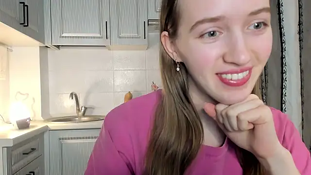 leslie my lovee online show from 12.15.25