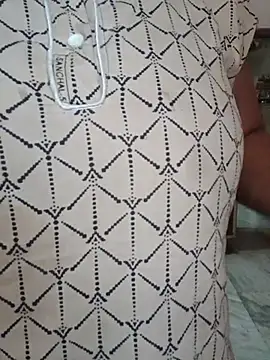 Ivy-09 online show from 02.14.26