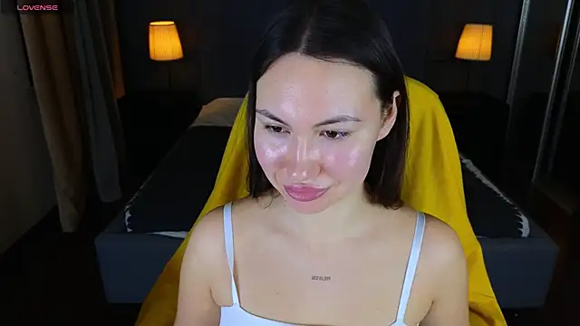 Snapshot of GIGI_BENNET chatting on 12.22.24 GIGI BENNET online show from 12.22.24