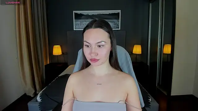 Snapshot of GIGI_BENNET chatting on 01.25.25 GIGI BENNET online show from 01.25.25