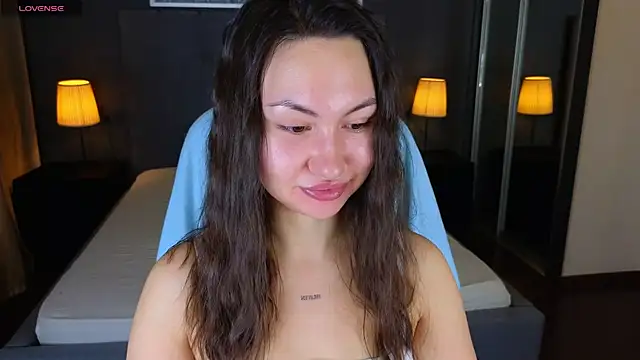 Snapshot of GIGI_BENNET chatting on 01.27.25 GIGI BENNET online show from 01.27.25