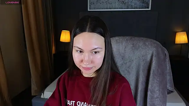 Snapshot of GIGI_BENNET chatting on 02.19.25 GIGI BENNET online show from 02.19.25