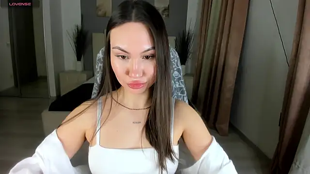 Snapshot of GIGI_BENNET chatting on 02.20.25 GIGI BENNET online show from 02.20.25