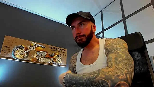 AronGrant online show from 04.08.26