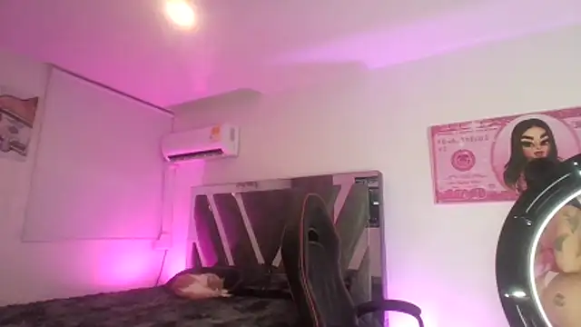 Caramelo Exotic online show from 03.25.26