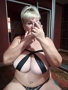 Snapshot of Jemma_Cori chatting on 03.13.25 Jemma Cori online show from 03.13.25