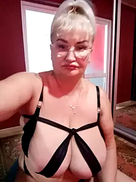 Snapshot of Jemma_Cori chatting on 03.20.25 Jemma Cori online show from 03.20.25