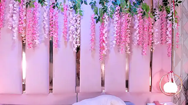 Snapshot of AlinaSweett chatting on 03.02.25 AlinaSweett online show from 03.02.25