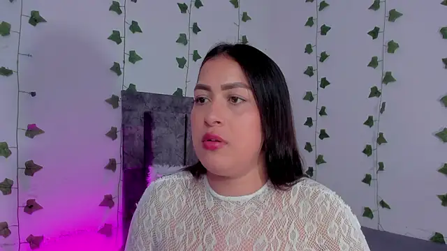 Miaa Garcia online show from 06.16.26