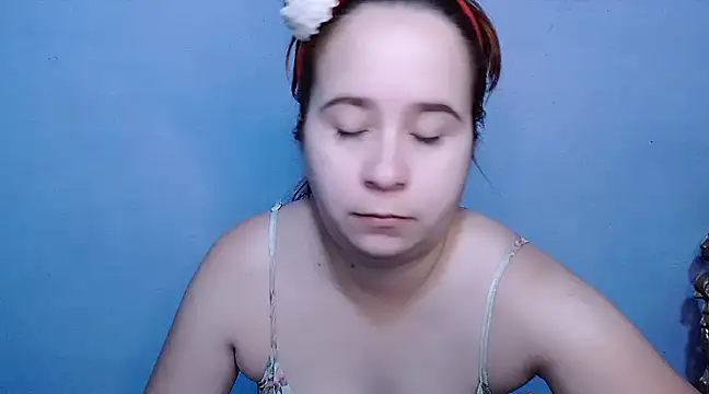 SubLayla01 online show from 02.17.25