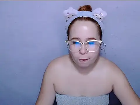 Snapshot of SubLayla01 chatting on 03.27.26 SubLayla01 online show from 03.27.26