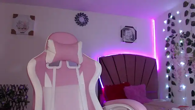 GabyVandriel online show from 12.10.24