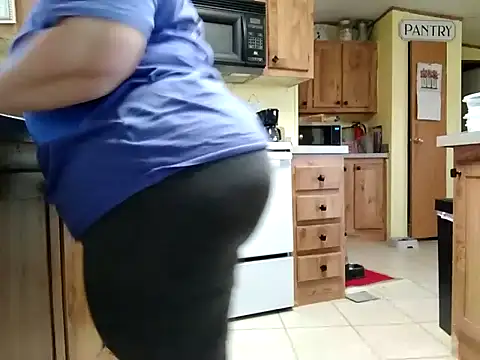 missthickness35 Pika online show from 12.21.24