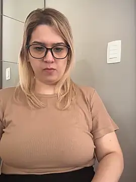 amooraaamoon online show from 02.03.25