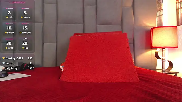 SELENA BIGBOOBS online show from 03.15.25