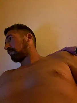 Snapshot of vinzz49 chatting on 12.02.24 vinzz49 online show from 12.02.24