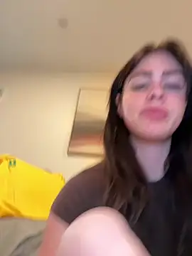 Snapshot of aus_queen chatting on 07.10.26 aus queen online show from 07.10.26