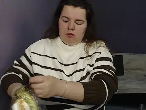 so shy online show from 10.09.25