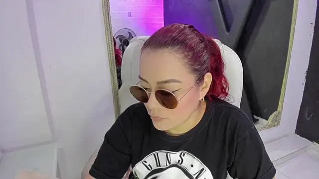 Snapshot of DarlingBDSM_ chatting on 03.15.25 DarlingBDSM online show from 03.15.25