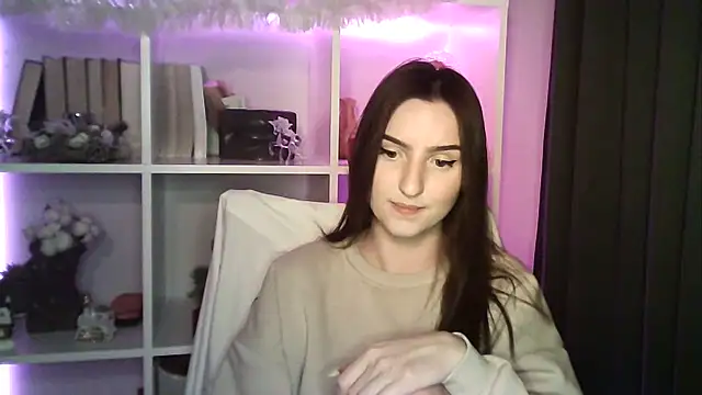 Snapshot of X_Alisa chatting on 12.19.25 X Alisa online show from 12.19.25