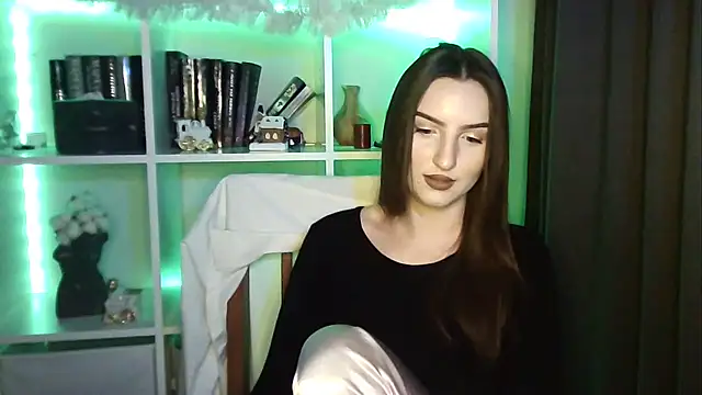 Snapshot of X_Alisa chatting on 01.12.26 X Alisa online show from 01.12.26