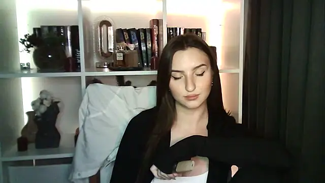 Snapshot of X_Alisa chatting on 04.03.26 X Alisa online show from 04.03.26