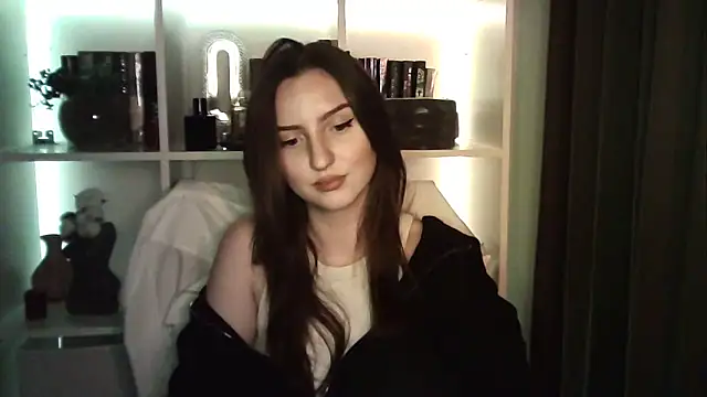 Snapshot of X_Alisa chatting on 04.19.26 X Alisa online show from 04.19.26