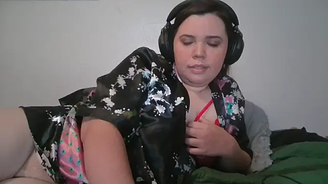 Snapshot of AlessaLoveX chatting on 08.02.26 AlessaLoveX online show from 08.02.26
