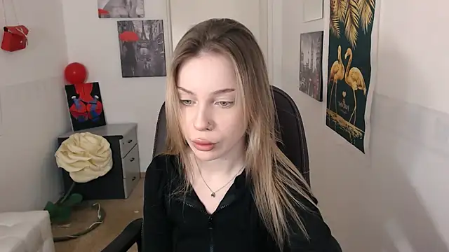 HeyDoraa online show from 02.01.25