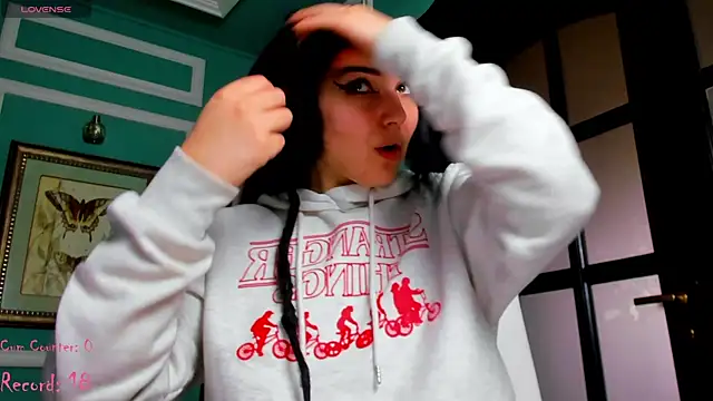 Snapshot of 1Munique chatting on 02.15.25 1Munique online show from 02.15.25