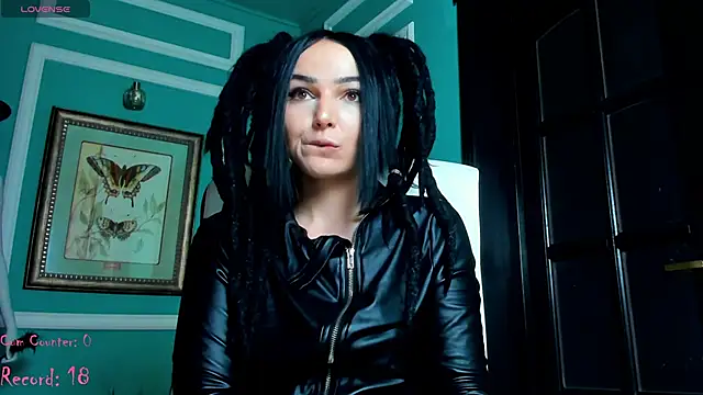 Snapshot of 1Munique chatting on 02.16.25 1Munique online show from 02.16.25