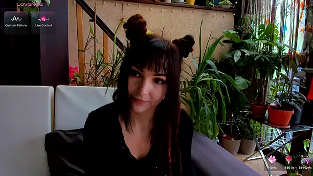 Snapshot of 1Munique chatting on 09.24.25 1Munique online show from 09.24.25