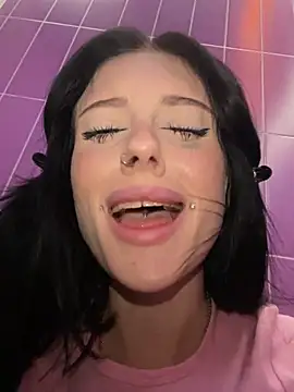 Snapshot of Melissa_crazy chatting on 12.26.24 Melissa crazy online show from 12.26.24