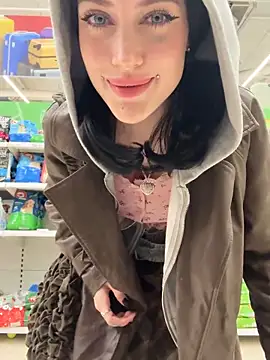 Snapshot of Melissa_crazy chatting on 10.29.25 Melissa crazy online show from 10.29.25