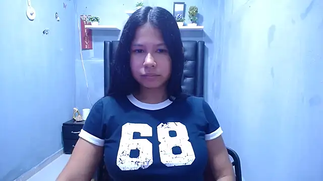 Letty Plugxo online show from 04.01.26