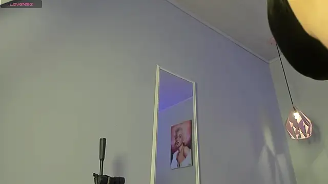 ScarletGV online show from 03.30.26