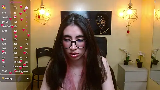 Snapshot of LenaRoses chatting on 02.06.25 LenaRoses online show from 02.06.25