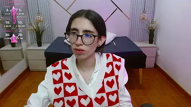 Snapshot of LenaRoses chatting on 11.20.25 LenaRoses online show from 11.20.25