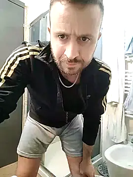 Snapshot of gilera250s chatting on 01.20.25 gilera250s online show from 01.20.25