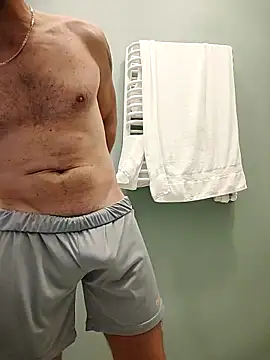 Snapshot of gilera250s chatting on 09.22.25 gilera250s online show from 09.22.25