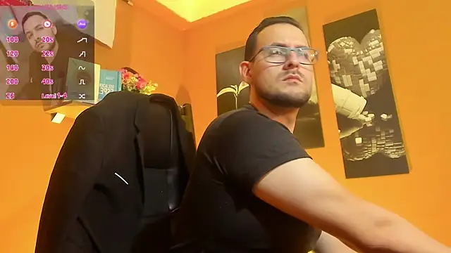 Snapshot of Jerry_hot1 chatting on 10.31.25 Jerry hot1 online show from 10.31.25