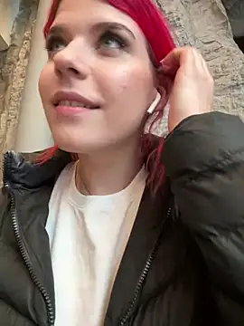 RiriRoseey online show from 02.06.25