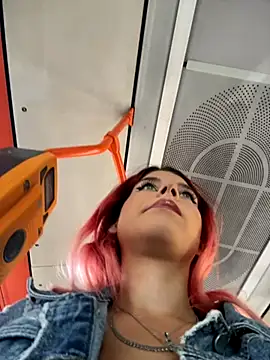 RiriRoseey online show from 09.24.25